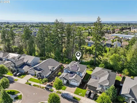 6247 SE Genrosa Street Hillsboro OR 97123