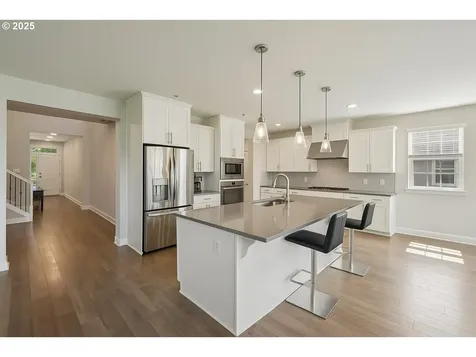 6247 SE Genrosa Street Hillsboro OR 97123