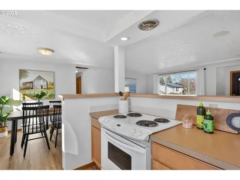 20019 SW Joann Court Beaverton OR 97003