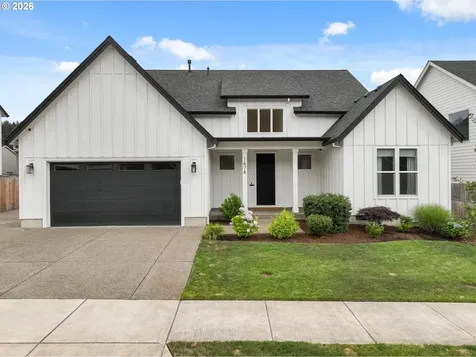 1474 Meadow Avenue Silverton OR 97381
