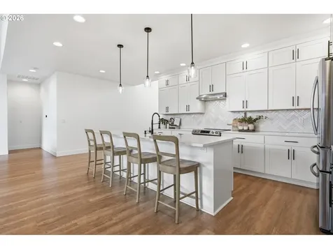 1474 Meadow Avenue Silverton OR 97381