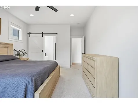 1474 Meadow Avenue Silverton OR 97381