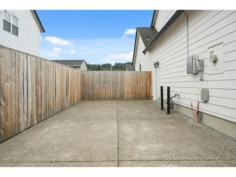 1474 Meadow Avenue Silverton OR 97381
