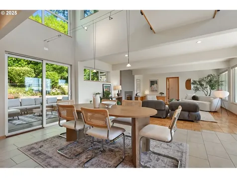 4486 SW Washouga Avenue Portland OR 97239