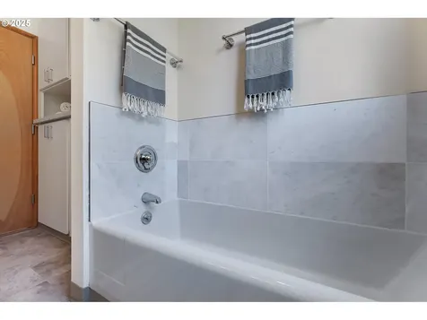 4486 SW Washouga Avenue Portland OR 97239