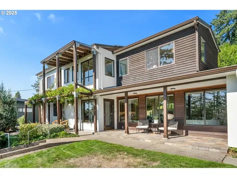 4486 SW Washouga Avenue Portland OR 97239