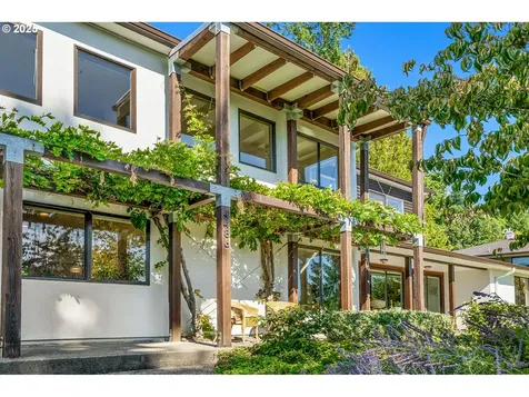 4486 SW Washouga Avenue Portland OR 97239