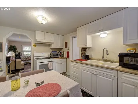 2618 E 27th Street Vancouver WA 98661