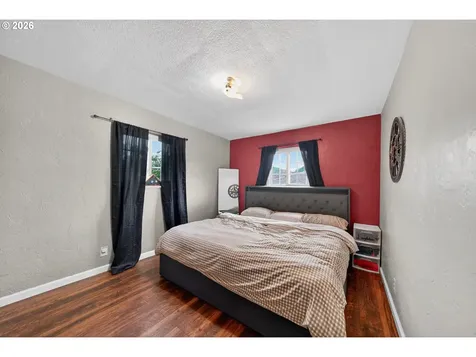 3058 NE Follett Street Roseburg OR 97470