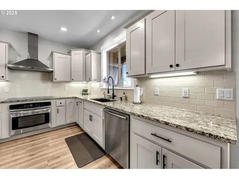 2217 NW 110th Circle Vancouver WA 98685