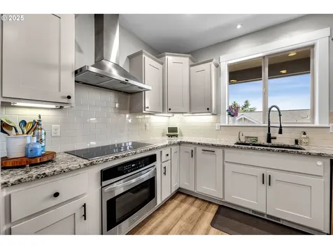 2217 NW 110th Circle Vancouver WA 98685