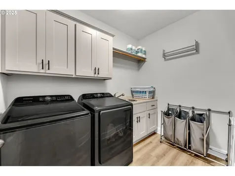 2217 NW 110th Circle Vancouver WA 98685