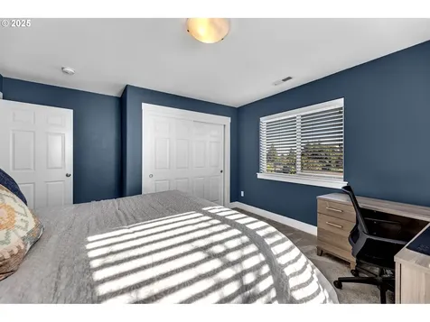 2217 NW 110th Circle Vancouver WA 98685