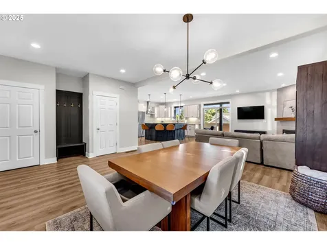 2217 NW 110th Circle Vancouver WA 98685