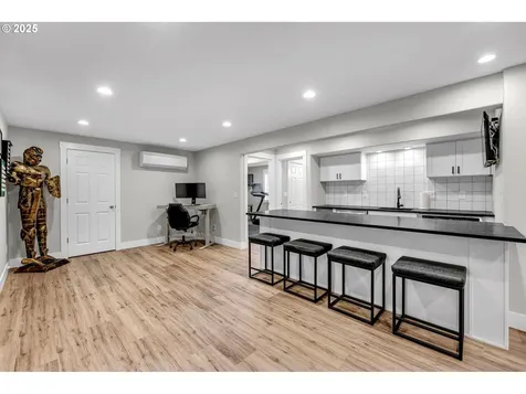 2217 NW 110th Circle Vancouver WA 98685
