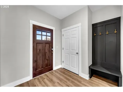 2217 NW 110th Circle Vancouver WA 98685