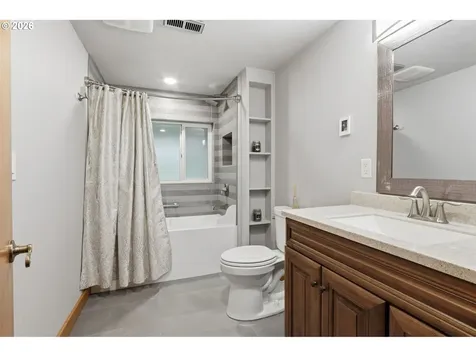 7059 NE Quatama Street Hillsboro OR 97124
