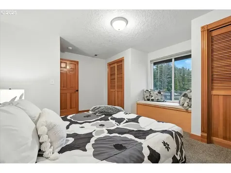 31801 SE 13th Circle Washougal WA 98671