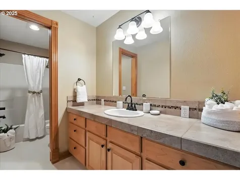 31801 SE 13th Circle Washougal WA 98671