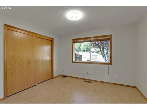 4017 SW 18th Court Gresham OR 97080