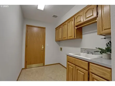 4017 SW 18th Court Gresham OR 97080