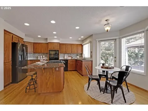 4017 SW 18th Court Gresham OR 97080