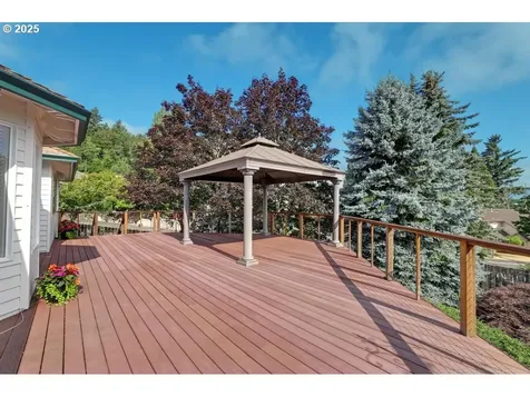 4017 SW 18th Court Gresham OR 97080