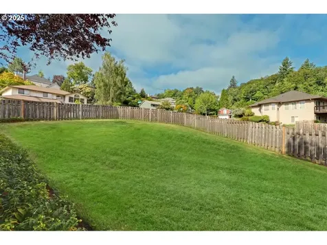 4017 SW 18th Court Gresham OR 97080