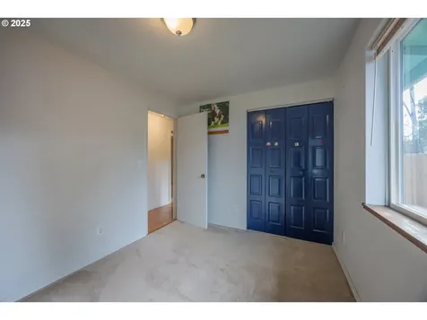 1660 34th Street Florence OR 97439