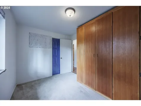 1660 34th Street Florence OR 97439