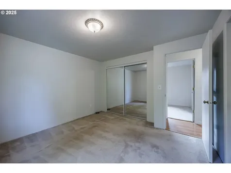 1660 34th Street Florence OR 97439