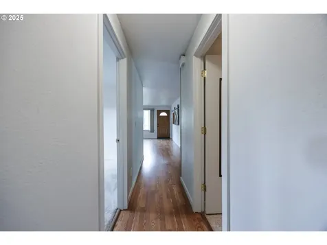 1660 34th Street Florence OR 97439