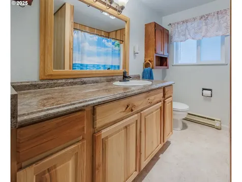 1660 34th Street Florence OR 97439