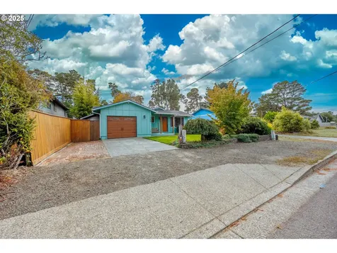 1660 34th Street Florence OR 97439