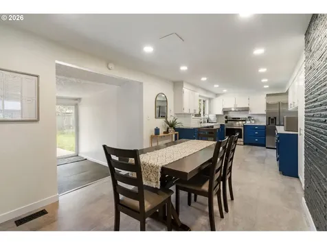 3122 SE 164th Avenue Portland OR 97236