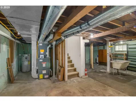 3753 SE Harrison Street Portland OR 97214