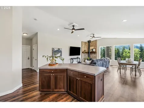 321 Helens Lane Washougal WA 98671