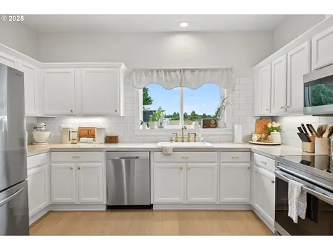 22194 S Beavercreek Road Beavercreek OR 97004
