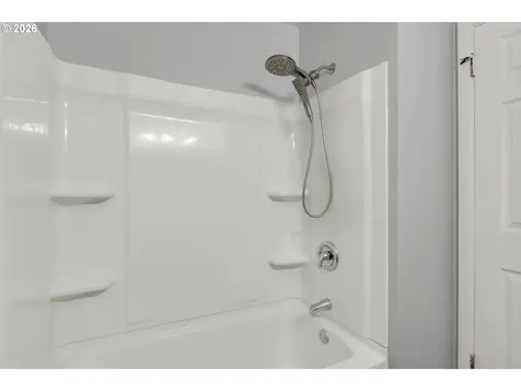 106 N Lieser Road Vancouver WA 98664