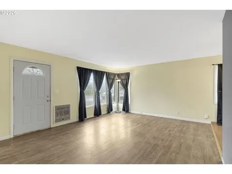 106 N Lieser Road Vancouver WA 98664