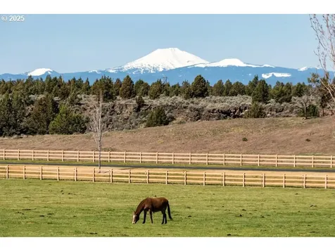 16648 SW Caballaro Court Powell Butte OR 97753