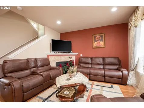 20721 NE Halsey Street Fairview OR 97024