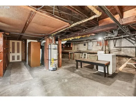 7904 SE Taylor Street Portland OR 97215