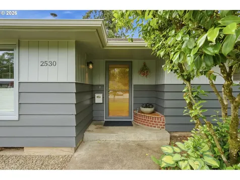 2530 Sharon Way Eugene OR 97401