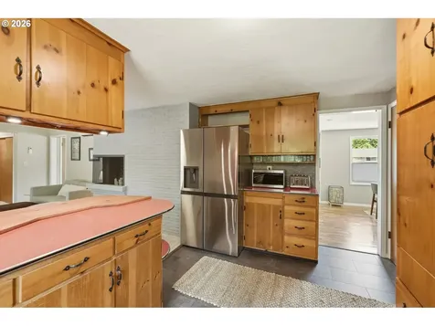 2530 Sharon Way Eugene OR 97401