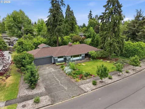 2530 Sharon Way Eugene OR 97401
