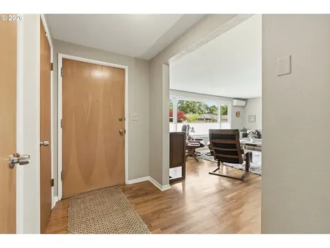 2530 Sharon Way Eugene OR 97401