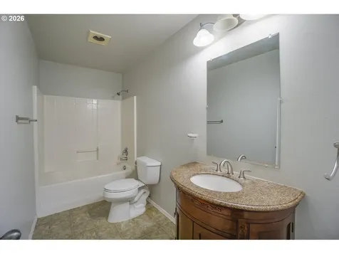 9819 NE 86th Street Vancouver WA 98662