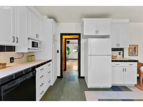 9707 N Van Houten Avenue Portland OR 97203