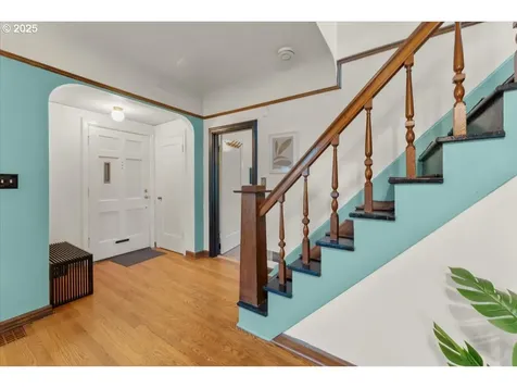 9707 N Van Houten Avenue Portland OR 97203